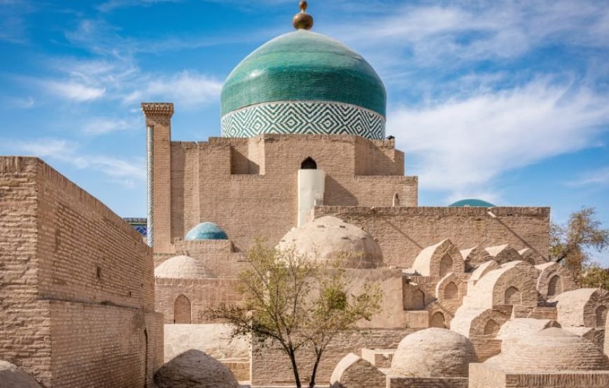 Circuit Uzbekistan & Azerbaijan – 14 Jours en Hôtels 4* & 5*